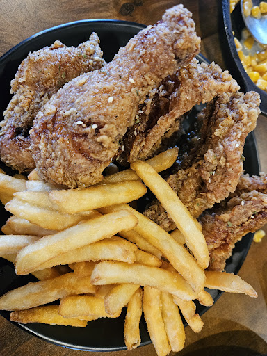 Photo of Simon’s roadhouse bar and wings - 7990 Portage Rd, Niagara Falls, ON L2G 5Y8